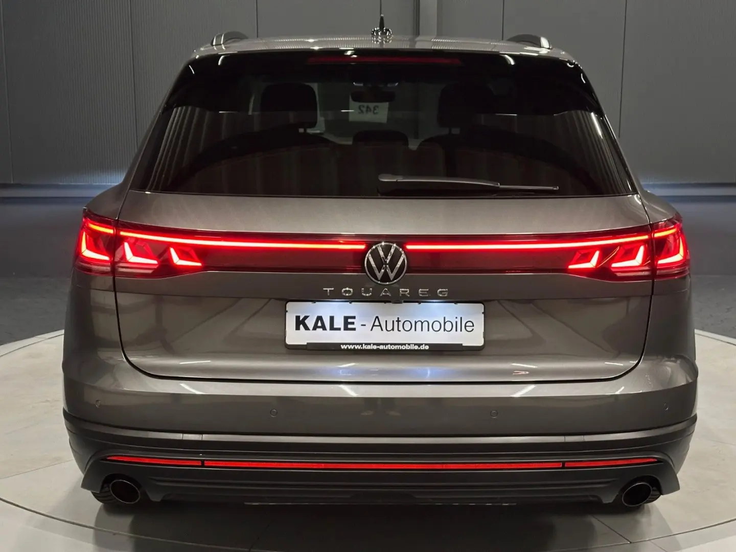 Touareg V6 TDI 4Motion*19Zoll*LUFT*LEDER*AHK*ACC