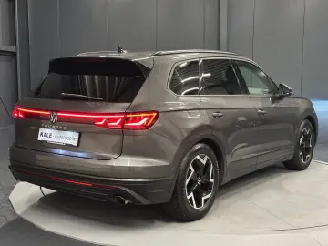 Touareg V6 TDI 4Motion*19Zoll*LUFT*LEDER*AHK*ACC