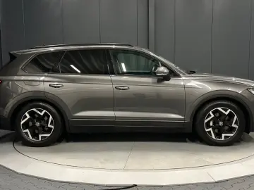 Touareg V6 TDI 4Motion*19Zoll*LUFT*LEDER*AHK*ACC