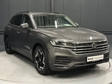 Touareg V6 TDI 4Motion*19Zoll*LUFT*LEDER*AHK*ACC