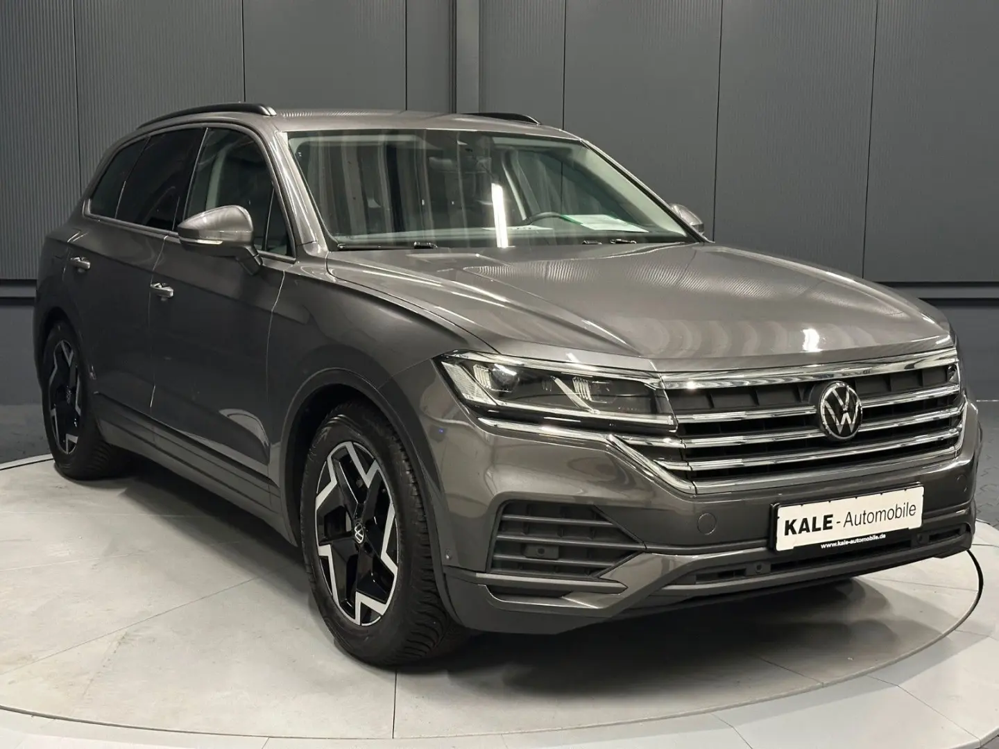 Touareg V6 TDI 4Motion*19Zoll*LUFT*LEDER*AHK*ACC