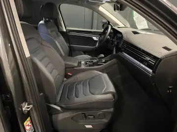 Touareg V6 TDI 4Motion*19Zoll*LUFT*LEDER*AHK*ACC