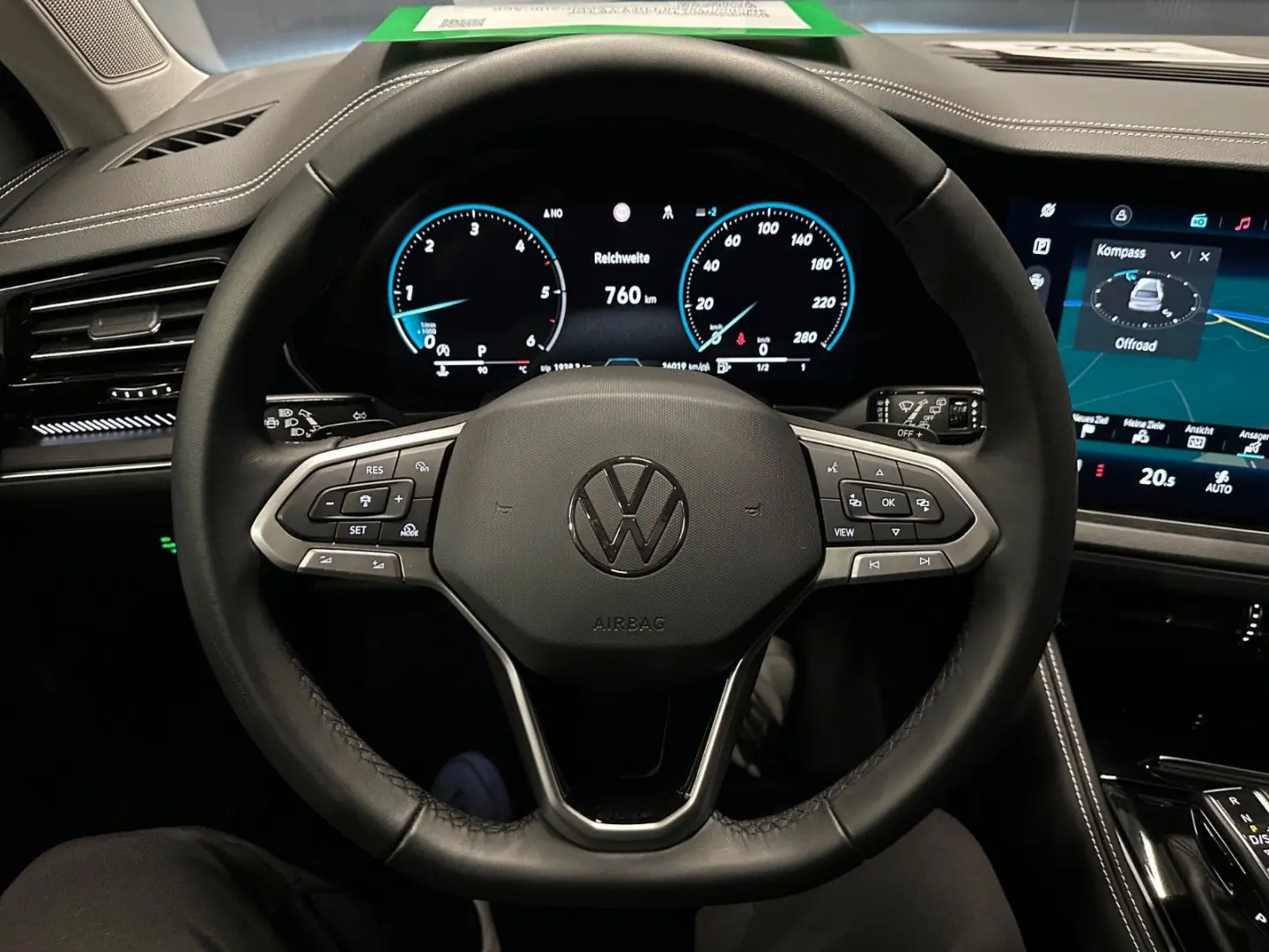 Touareg V6 TDI 4Motion*19Zoll*LUFT*LEDER*AHK*ACC