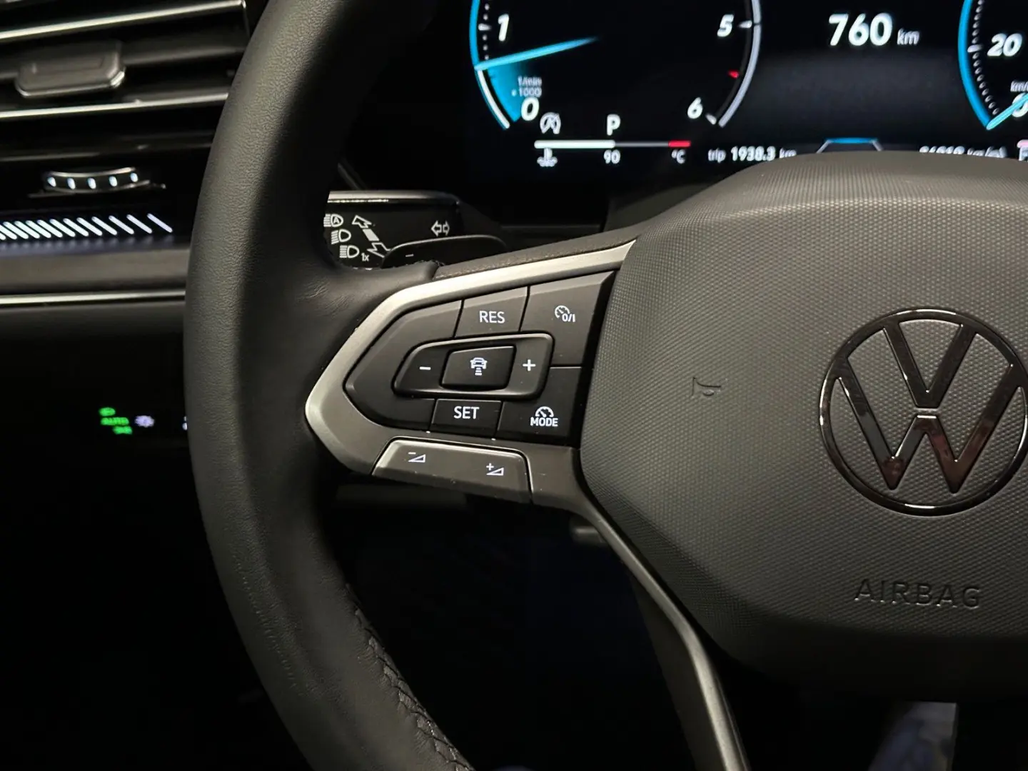 Touareg V6 TDI 4Motion*19Zoll*LUFT*LEDER*AHK*ACC