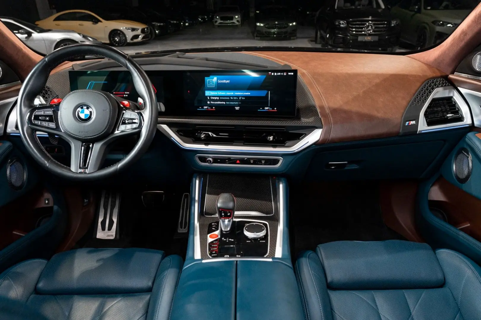 XM 4.4 V8*Plug-in Hybrid*B&W*SOFT*MASAGE*SHADOW*