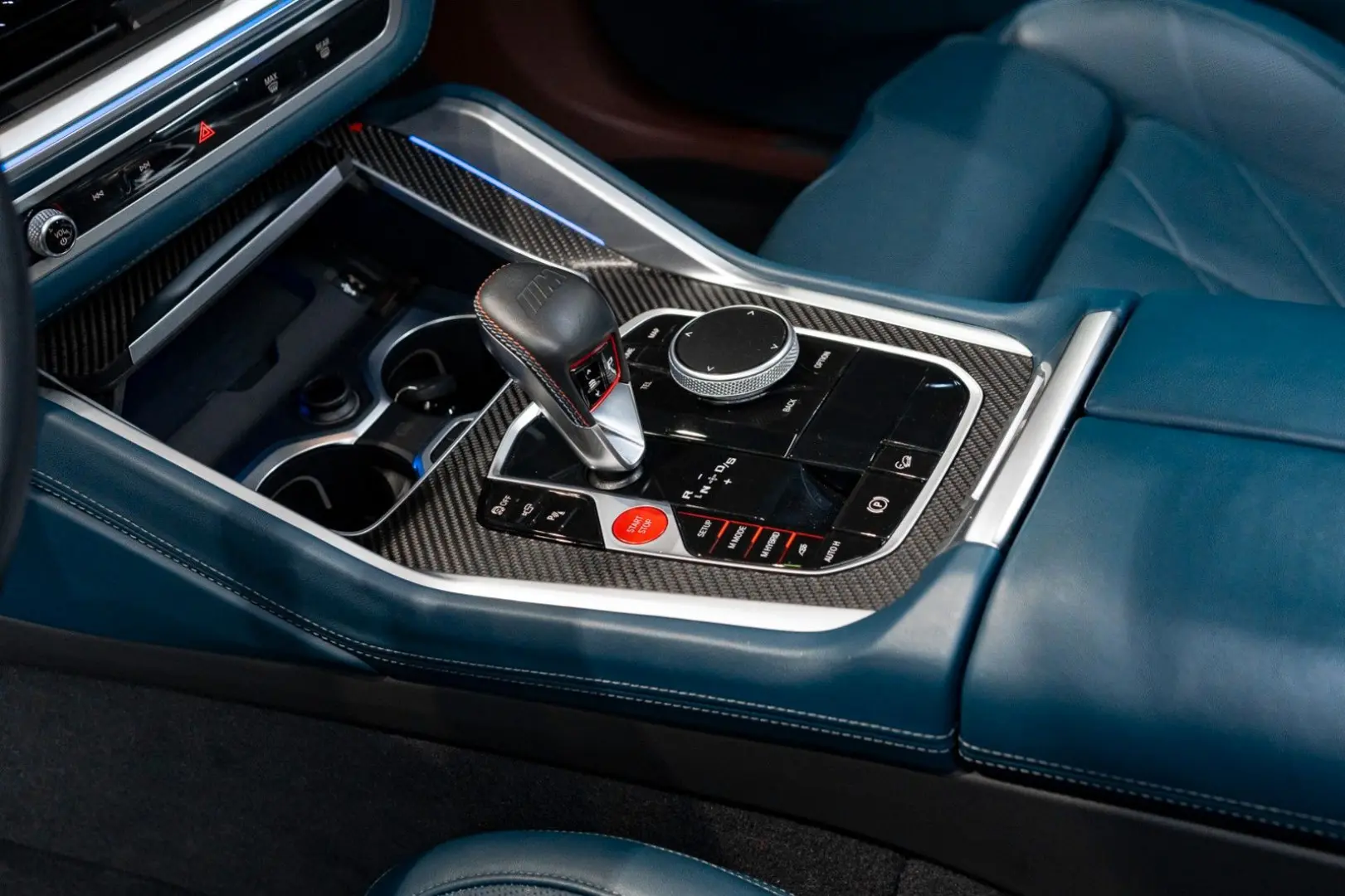 XM 4.4 V8*Plug-in Hybrid*B&W*SOFT*MASAGE*SHADOW*