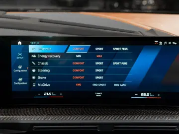 XM 4.4 V8*Plug-in Hybrid*B&W*SOFT*MASAGE*SHADOW*