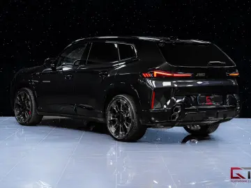 XM xDrive B&W 23