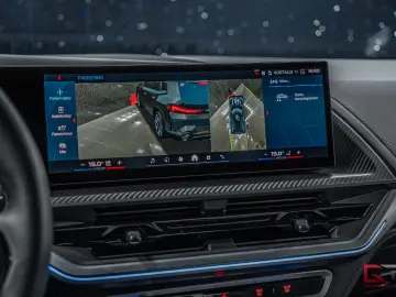 XM xDrive B&W 23