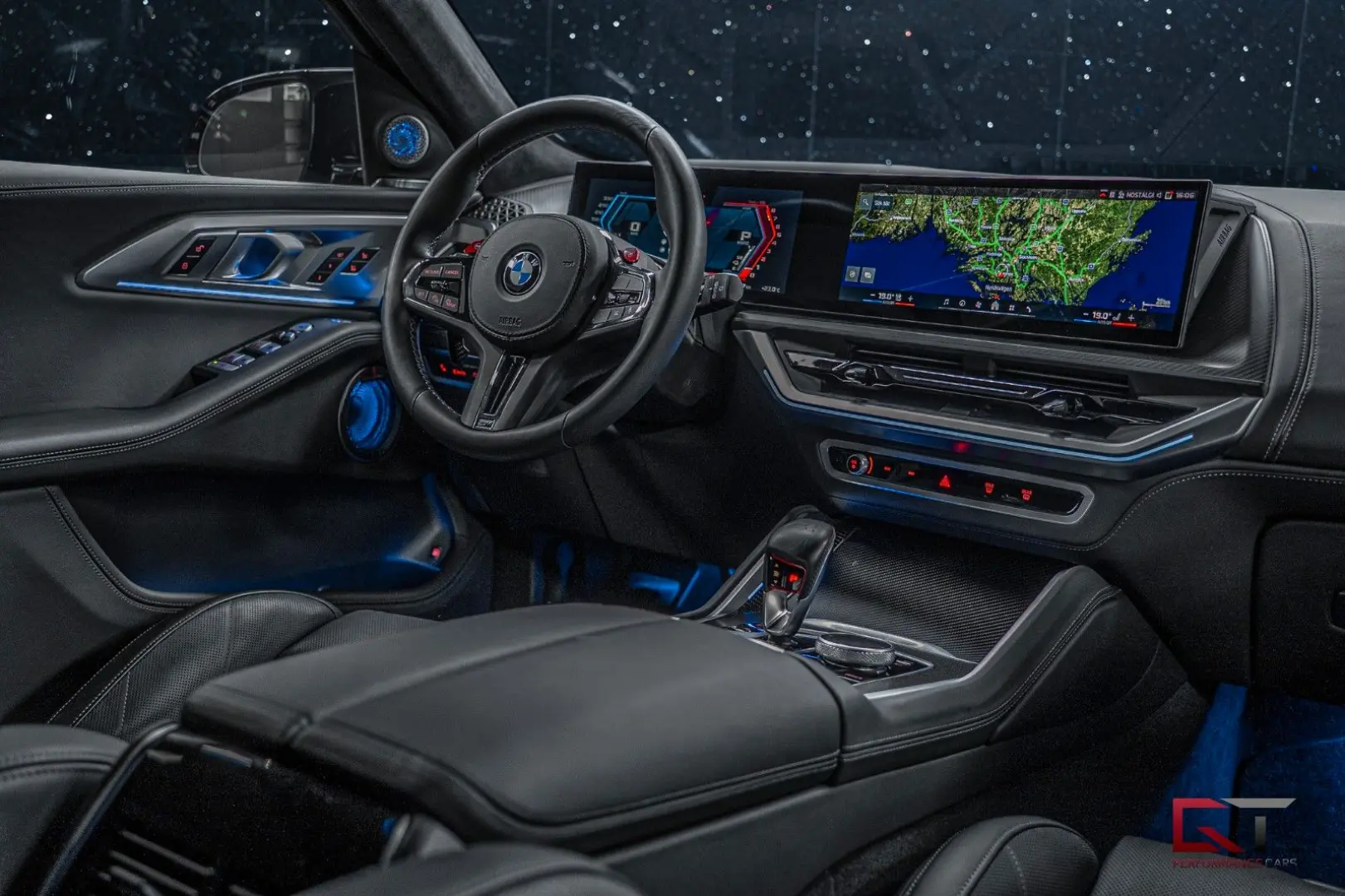 XM xDrive B&W 23