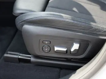 X4 xDrive 30i M-Sport PANO KAMERA AHK HUD LED