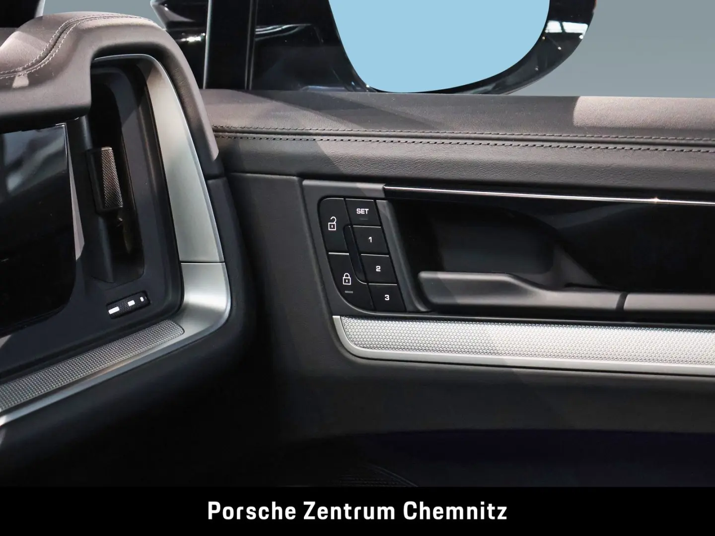 Cayenne E-Hybrid Luft;AHZV;BOSE;Pano;14-Wege