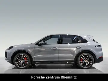 Cayenne GTS HA-Lenkung;Chrono;Head-Up;Pano