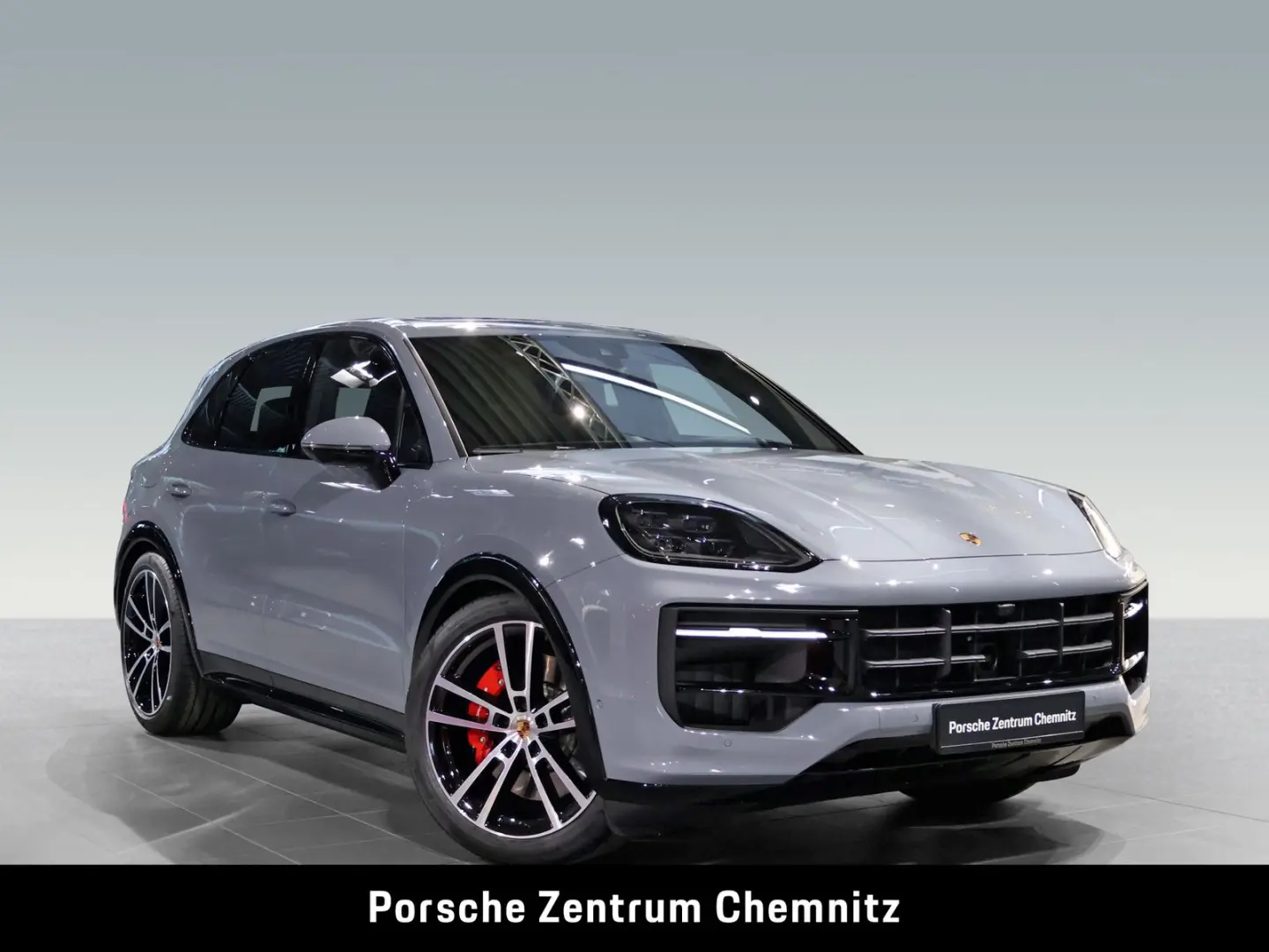 Cayenne GTS HA-Lenkung;Chrono;Head-Up;Pano