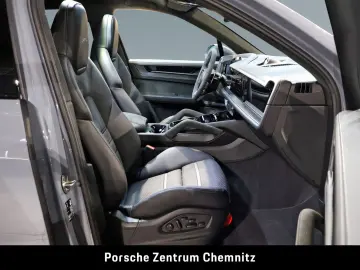 Cayenne GTS HA-Lenkung;Chrono;Head-Up;Pano