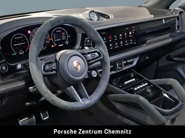 Cayenne GTS HA-Lenkung;Chrono;Head-Up;Pano