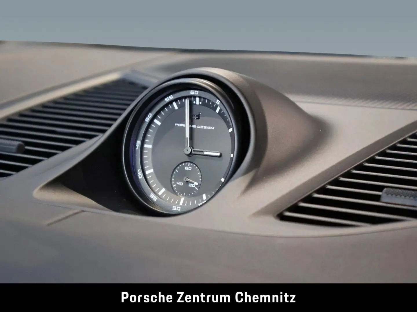 Cayenne GTS HA-Lenkung;Chrono;Head-Up;Pano