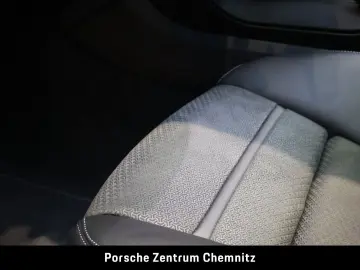 Cayenne GTS HA-Lenkung;Chrono;Head-Up;Pano