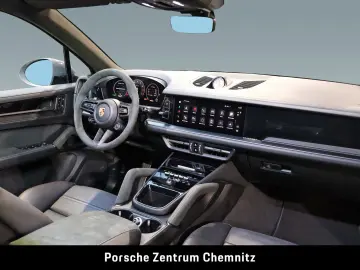 Cayenne GTS HA-Lenkung;Chrono;Head-Up;Pano