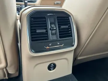 Macan S-Luftfederung-Lederpaket-AHZ-ACC