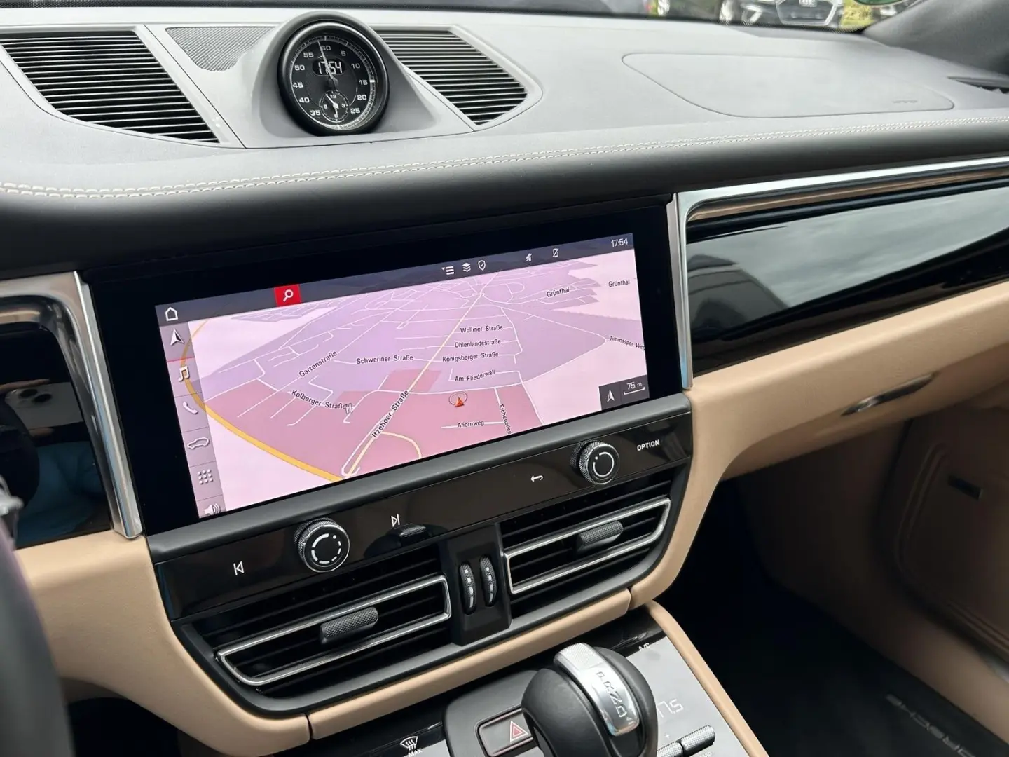 Macan S-Luftfederung-Lederpaket-AHZ-ACC