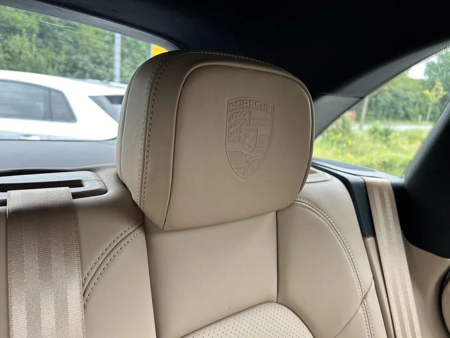 Macan S-Luftfederung-Lederpaket-AHZ-ACC