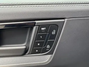 Cayenne S*HD-MATRIX*NAVI*PANO*360°KAM*BOSE*AHK*