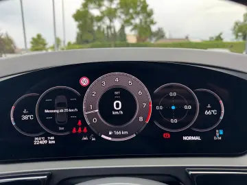 Cayenne S*HD-MATRIX*NAVI*PANO*360°KAM*BOSE*AHK*