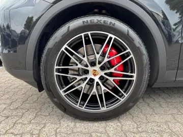 Cayenne S*HD-MATRIX*NAVI*PANO*360°KAM*BOSE*AHK*
