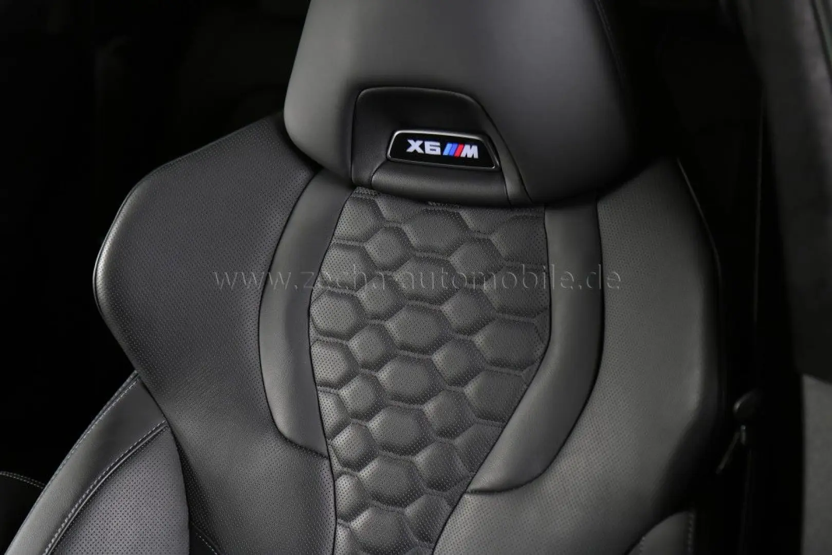 X6 M M-Driv.Pack.Panod.Sitzbel.AHK.Massage.360°