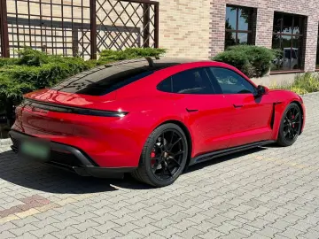 Taycan GTS Alcantara Cam360* 1.Hand EU-Car