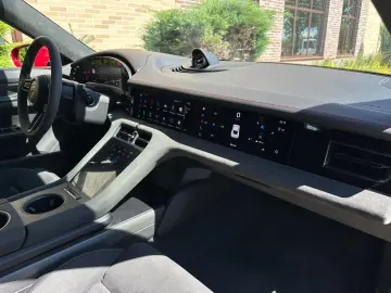 Taycan GTS Alcantara Cam360* 1.Hand EU-Car