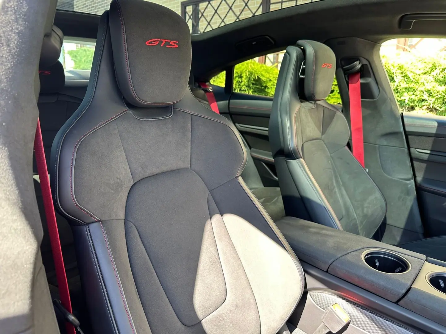 Taycan GTS Alcantara Cam360* 1.Hand EU-Car
