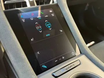 Taycan GTS Alcantara Cam360* 1.Hand EU-Car