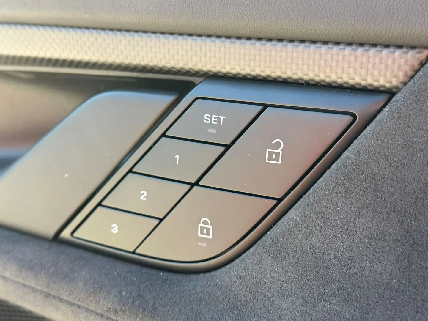 Taycan GTS Alcantara Cam360* 1.Hand EU-Car
