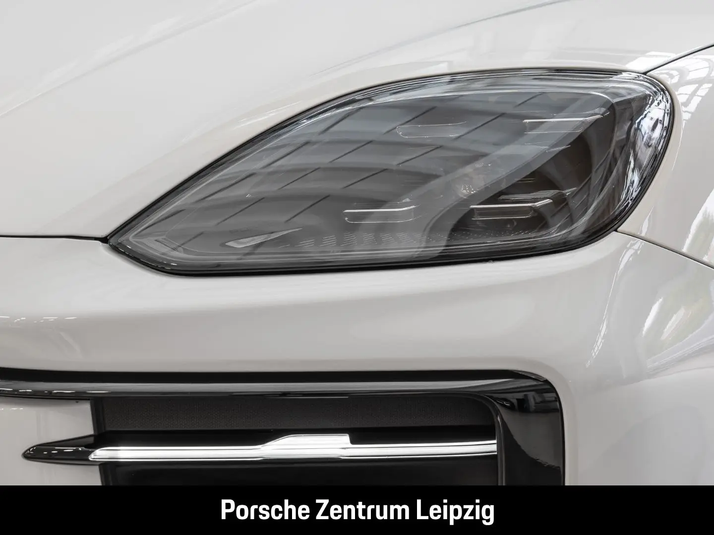 Cayenne E-Hybrid Coupe AHK InnoDrive HeadUp