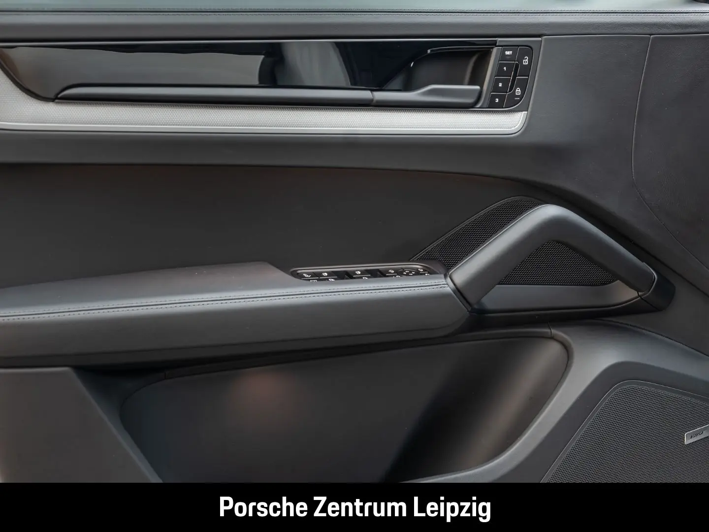 Cayenne E-Hybrid Coupe AHK InnoDrive HeadUp