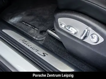 Macan S BOSE Luft 21Zoll AHK ACC LED Leder