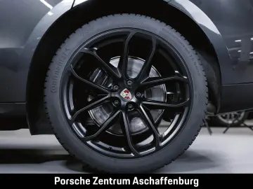Macan GTS Sport Chrono BOSE 18 Wege