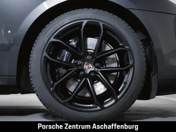 Macan GTS Sport Chrono BOSE 18 Wege