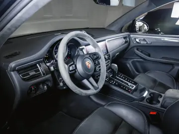 Macan GTS Sport Chrono BOSE 18 Wege