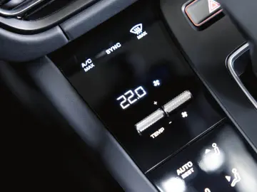 Macan GTS Sport Chrono BOSE 18 Wege