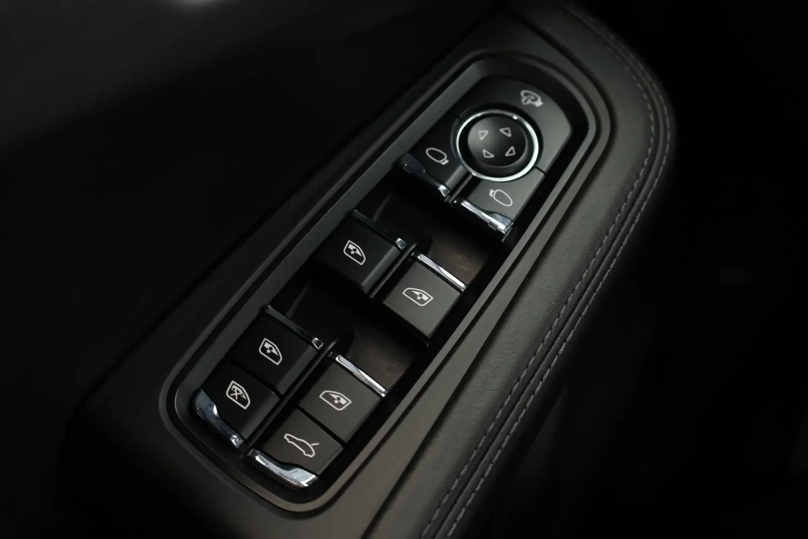 Macan Chrono Pano ACC Keyless Sportabgas 21