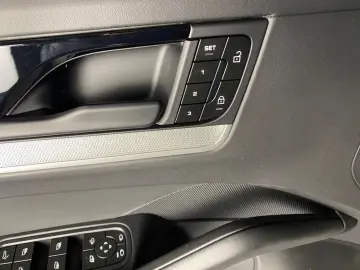 Cayenne E-Hybrid | Nachtsicht | InnoDrive |