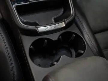 Macan GTS Standheizung Sport Chrono BOSE PDLS+