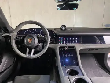Taycan GTS | Intelligent Range Manager | BOSE |