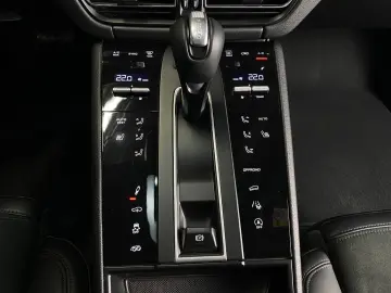 Macan GTS | Sport Chrono Paket | BOSE |