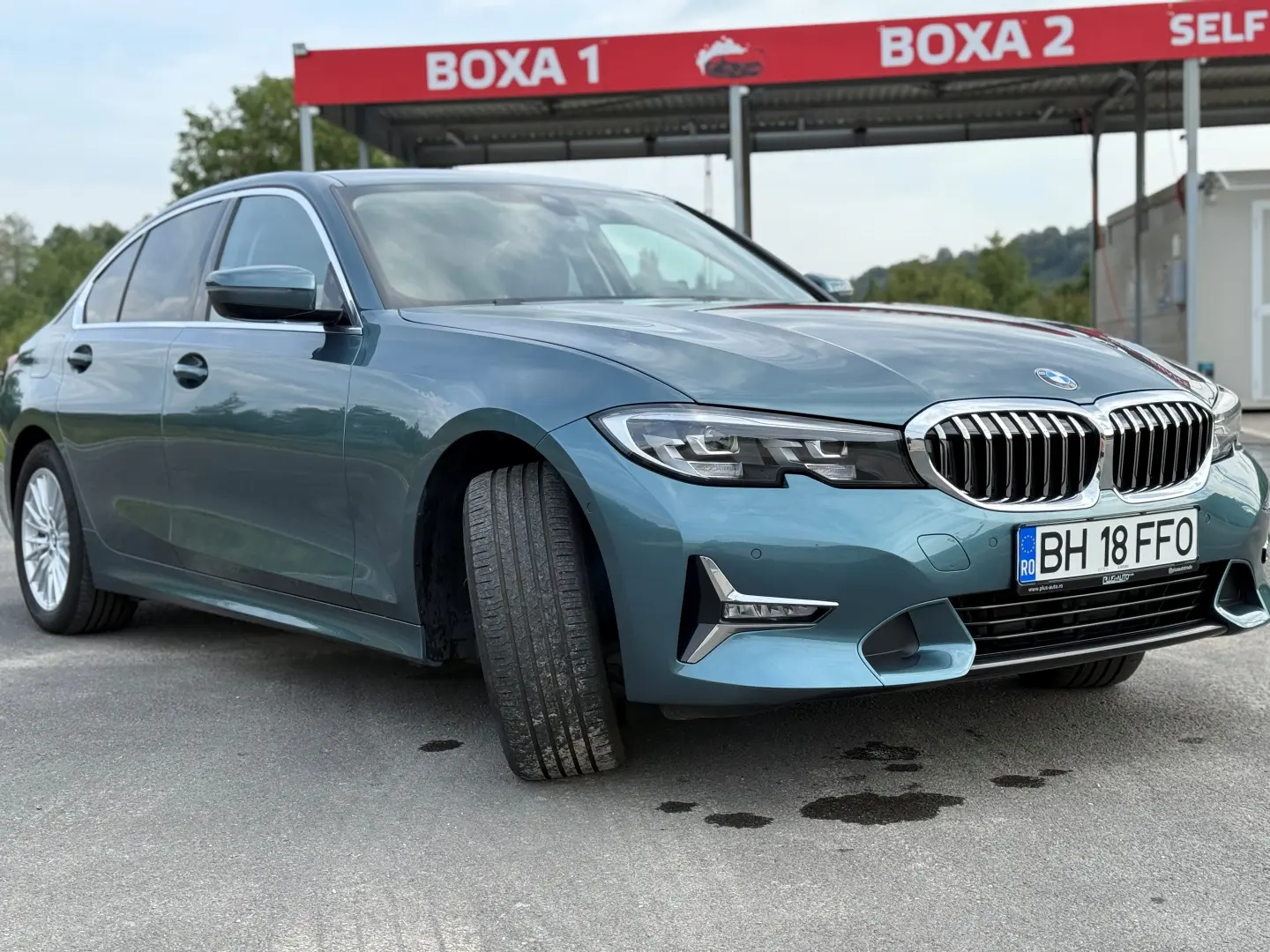 BMW 330