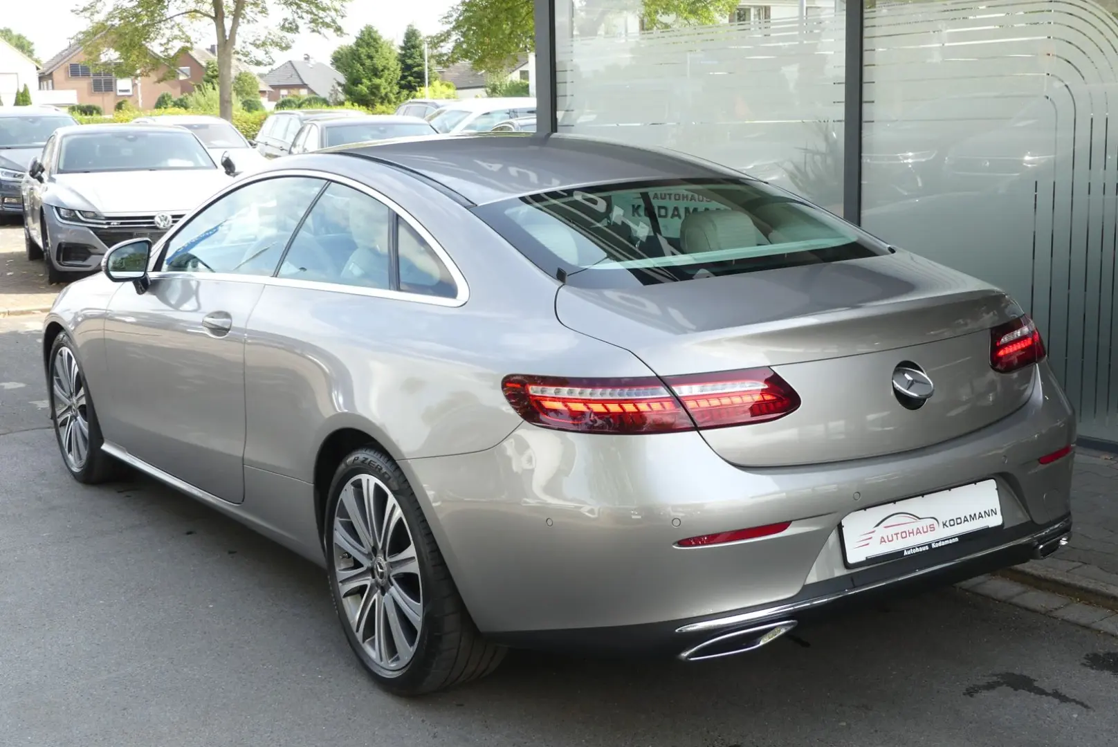 E 200 Coupe Avantgarde*Kamera*19