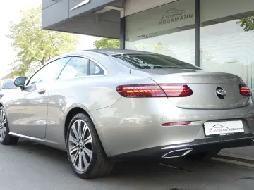 E 200 Coupe Avantgarde*Kamera*19